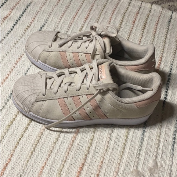 Adidas Stan Smith beige suede sneakers US 6 - Picture 1 of 5